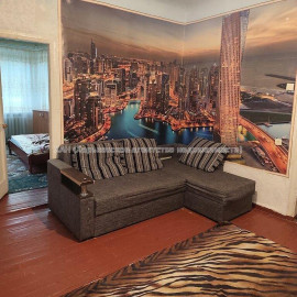 Продам квартиру, Салтовское шоссе , 3 кім., 70 м², косметический ремонт