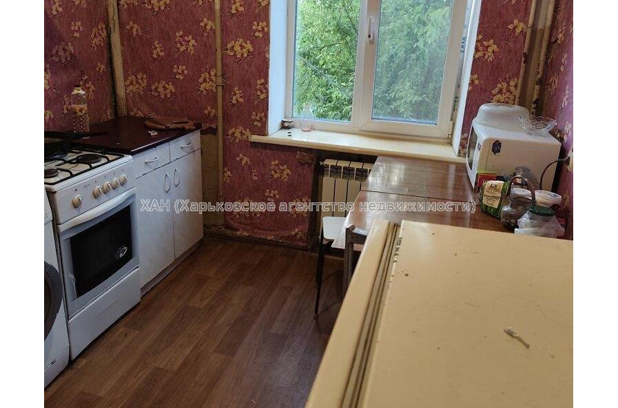Продам квартиру, Салтовское шоссе , 3 кім., 70 м², косметический ремонт 