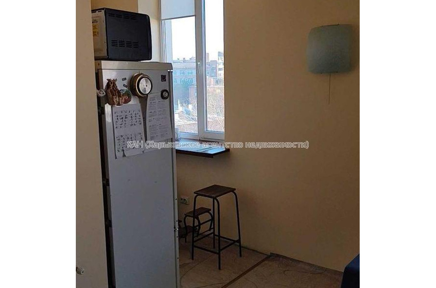 Продам квартиру, Дмитриевская ул. , 3 кім., 63.80 м², евроремонт 