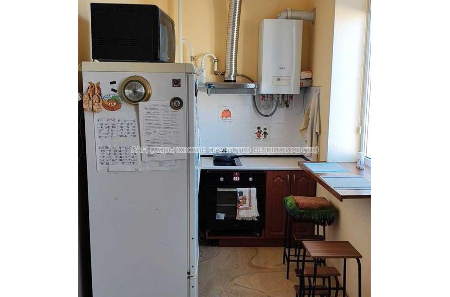 Продам квартиру, Дмитриевская ул. , 3 кім., 63.80 м², евроремонт 