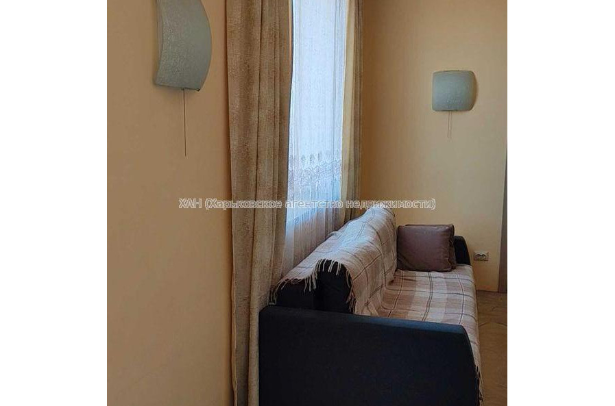 Продам квартиру, Дмитриевская ул. , 3 кім., 63.80 м², евроремонт 