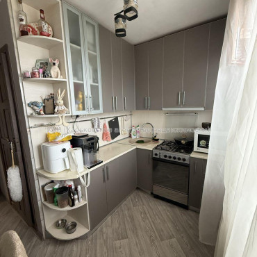 Продам квартиру, Академика Павлова ул. , 2 кім., 45.10 м², косметический ремонт 