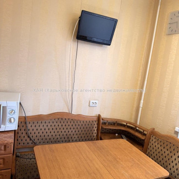 Продам квартиру, Леся Сердюка ул. , 4 , 1  ком., 33 м², косметический ремонт 