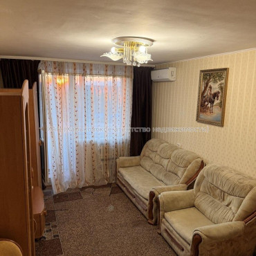 Продам квартиру, Леся Сердюка ул. , 4 , 1  ком., 33 м², косметический ремонт 
