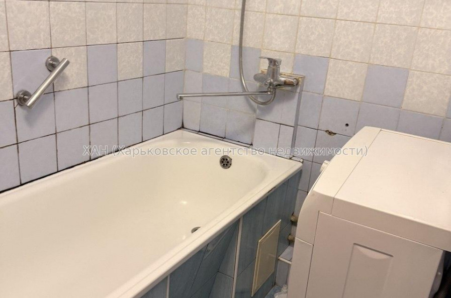 Продам квартиру, Леся Сердюка ул. , 4 , 1  ком., 33 м², косметический ремонт 