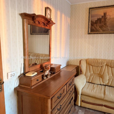 Продам квартиру, Леся Сердюка ул. , 4 , 1  ком., 33 м², косметический ремонт 