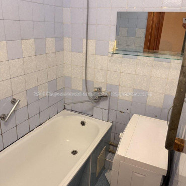 Продам квартиру, Леся Сердюка ул. , 4 , 1  ком., 33 м², косметический ремонт 