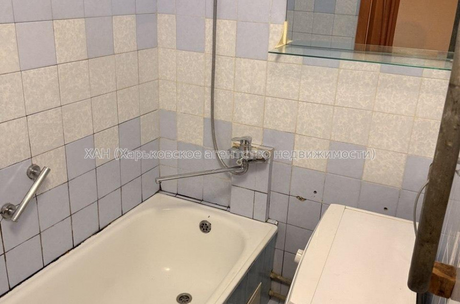 Продам квартиру, Леся Сердюка ул. , 4 , 1  ком., 33 м², косметический ремонт 