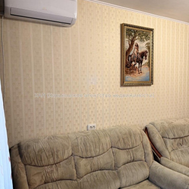 Продам квартиру, Леся Сердюка ул. , 4 , 1  ком., 33 м², косметический ремонт 