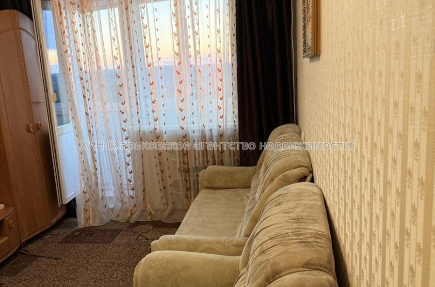 Продам квартиру, Леся Сердюка ул. , 4 , 1  ком., 33 м², косметический ремонт 