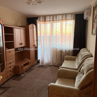 Продам квартиру, Леся Сердюка ул. , 4 , 1  ком., 33 м², косметический ремонт 