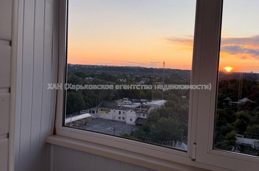 Продам квартиру, Леся Сердюка ул. , 4 , 1  ком., 33 м², косметический ремонт 