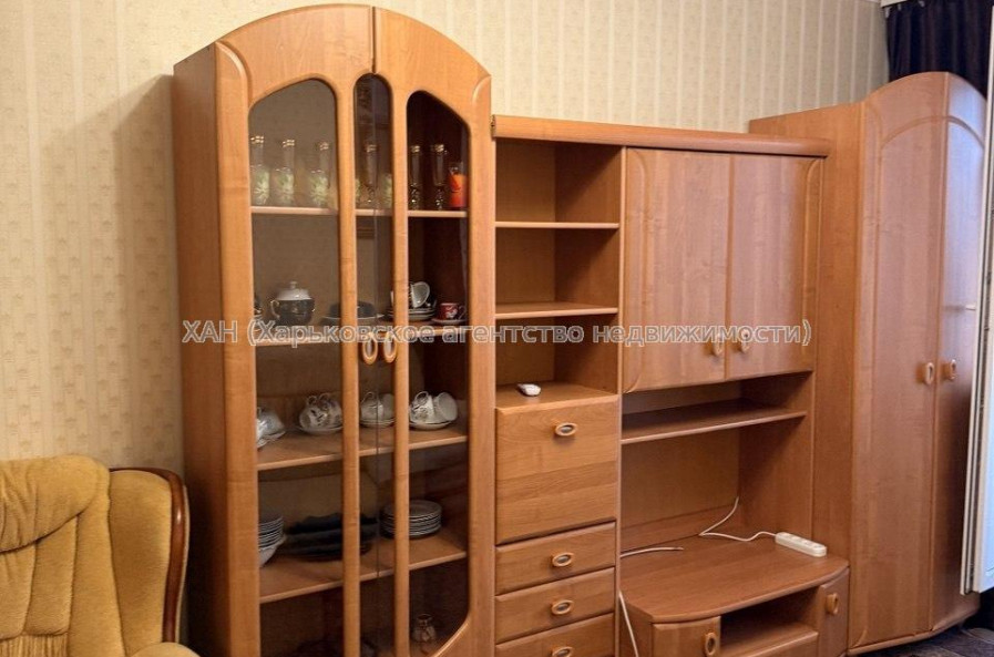 Продам квартиру, Леся Сердюка ул. , 4 , 1  ком., 33 м², косметический ремонт 
