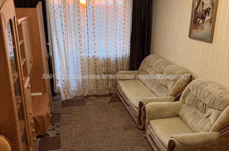 Продам квартиру, Леся Сердюка ул. , 4 , 1  ком., 33 м², косметический ремонт 