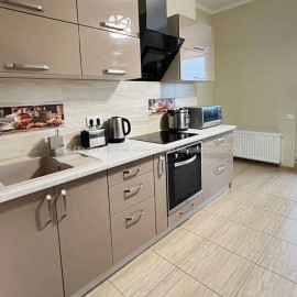 Продам квартиру, Клочковская ул. , 2 кім., 70 м², косметический ремонт