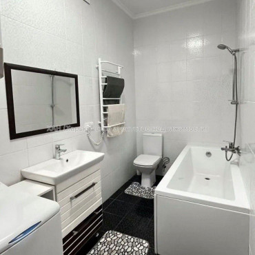 Продам квартиру, Клочковская ул. , 2 кім., 70 м², косметический ремонт 
