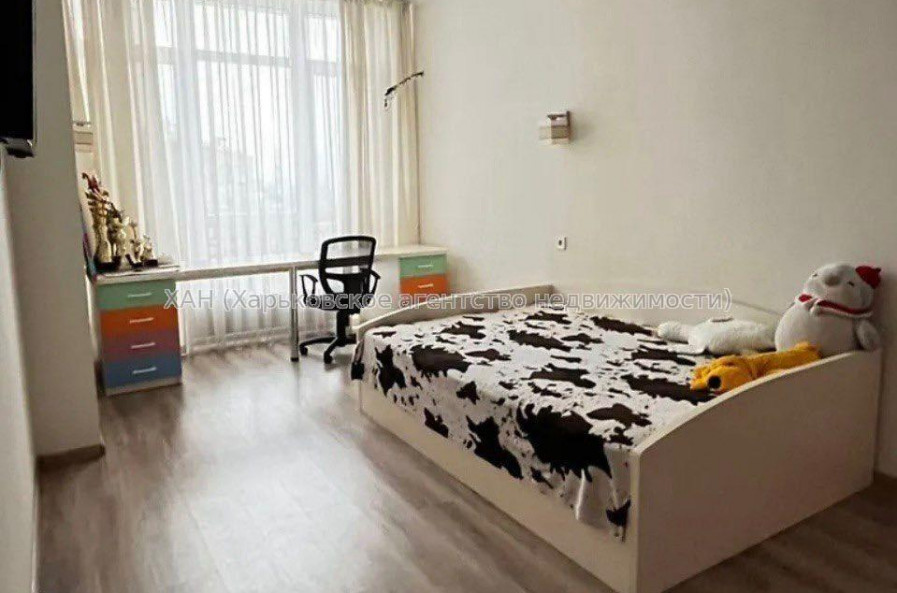 Продам квартиру, Клочковская ул. , 2 кім., 70 м², косметический ремонт 