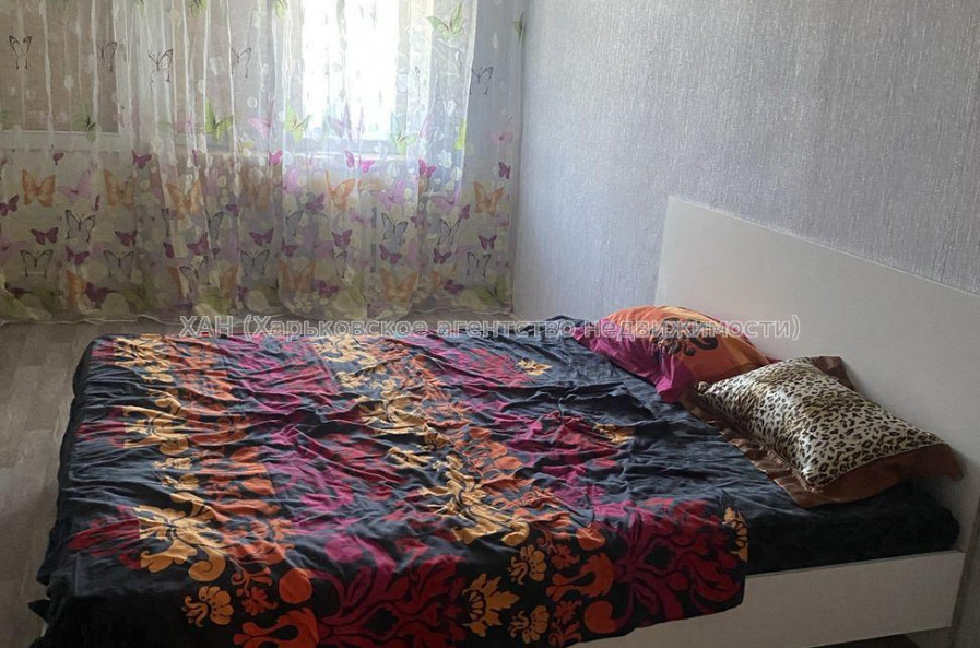 Продам квартиру, Шариковая ул. , 2 кім., 40 м², частичный ремонт 