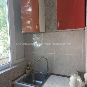 Продам квартиру, Шевченковский пер. , 1  ком., 18.50 м², капитальный ремонт 