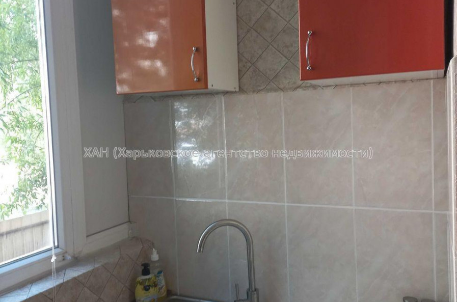 Продам квартиру, Шевченковский пер. , 1  ком., 18.50 м², капитальный ремонт 