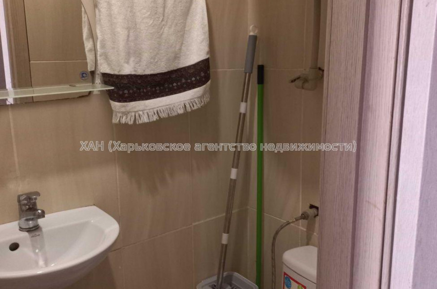 Продам квартиру, Шевченковский пер. , 1  ком., 18.50 м², капитальный ремонт 