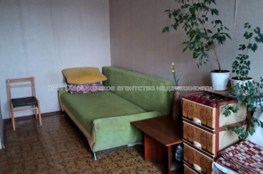 Продам квартиру, 3 кім., 68.30 м², косметический ремонт 