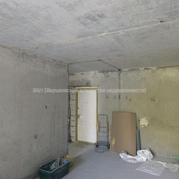 Продам квартиру, 1 кім., 38 м², без отделочных работ 