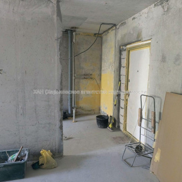 Продам квартиру, 1 кім., 38 м², без отделочных работ 