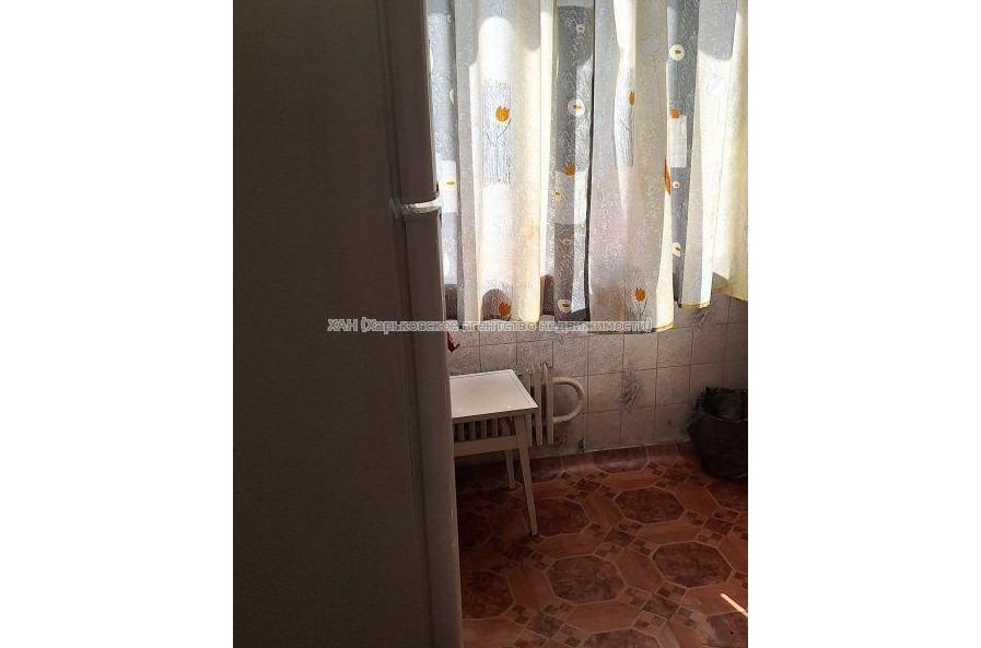 Продам квартиру, Жуковского просп. , 1  ком., 37 м², советский ремонт 