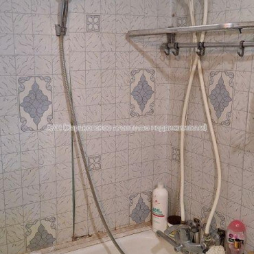 Продам квартиру, Жуковского просп. , 1  ком., 37 м², советский ремонт 