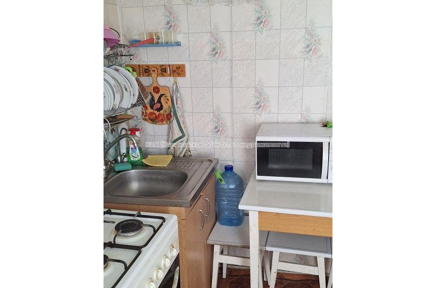 Продам квартиру, Жуковского просп. , 1  ком., 37 м², советский ремонт 