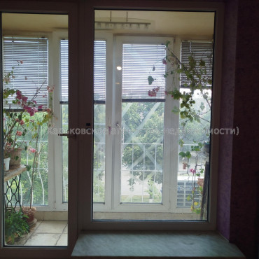 Продам квартиру, Юбилейный просп. , 3  ком., 64.80 м², капитальный ремонт 