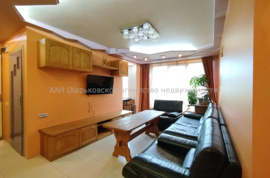 Продам квартиру, Юбилейный просп. , 3  ком., 64.80 м², капитальный ремонт 