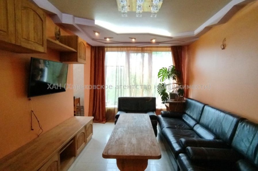 Продам квартиру, Юбилейный просп. , 3  ком., 64.80 м², капитальный ремонт 