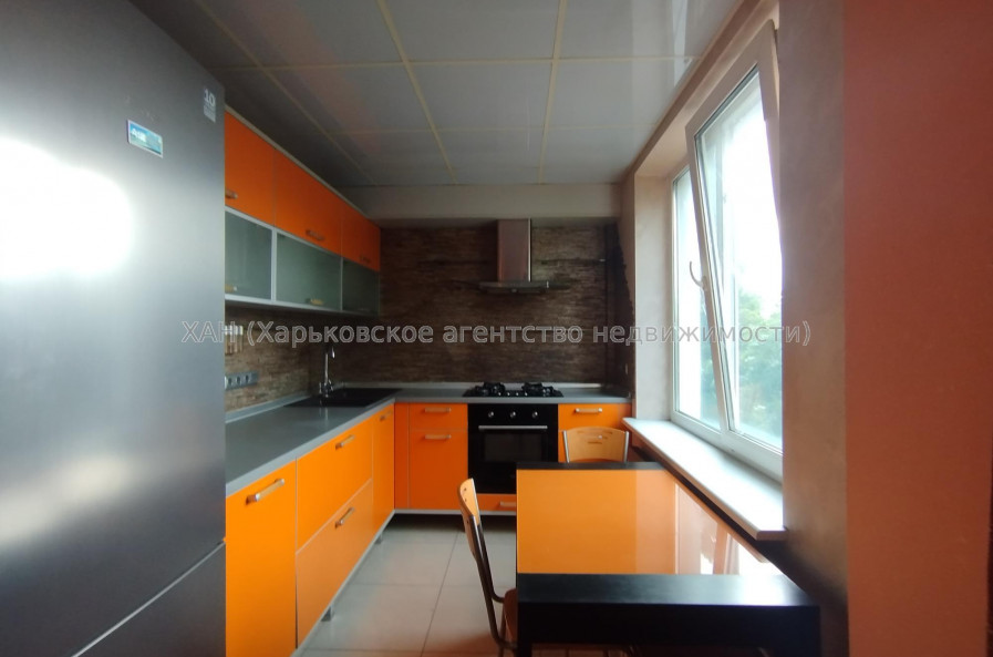 Продам квартиру, Юбилейный просп. , 3  ком., 64.80 м², капитальный ремонт 