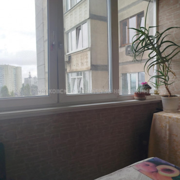 Продам квартиру, Тракторостроителей просп. , 150 , 4  ком., 84 м², советский ремонт 