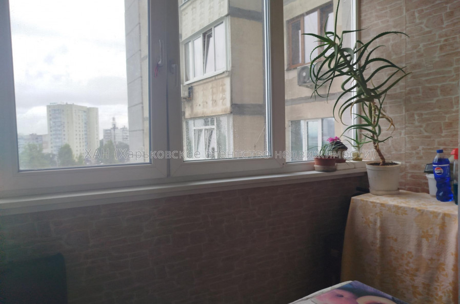 Продам квартиру, Тракторостроителей просп. , 150 , 4  ком., 84 м², советский ремонт 
