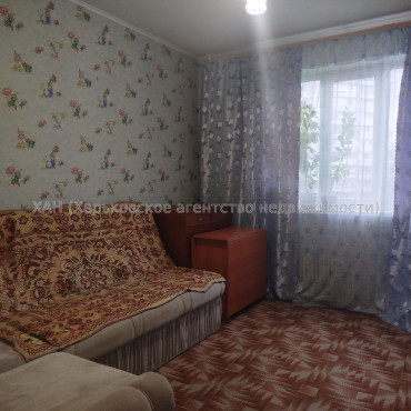 Продам квартиру, Тракторостроителей просп. , 150 , 4  ком., 84 м², советский ремонт 