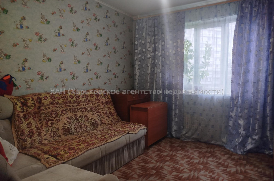 Продам квартиру, Тракторостроителей просп. , 150 , 4  ком., 84 м², советский ремонт 