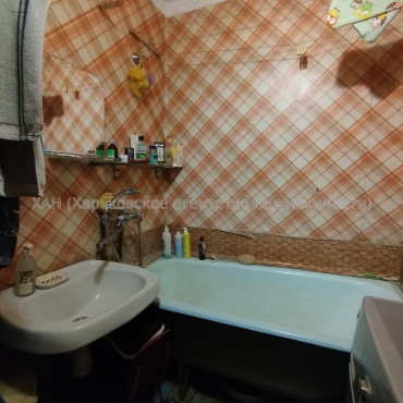 Продам квартиру, Тракторостроителей просп. , 150 , 4  ком., 84 м², советский ремонт 