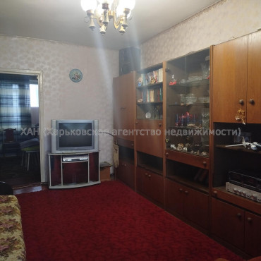 Продам квартиру, Тракторостроителей просп. , 150 , 4  ком., 84 м², советский ремонт 