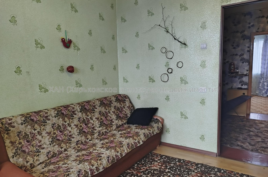 Продам квартиру, Тракторостроителей просп. , 150 , 4  ком., 84 м², советский ремонт 