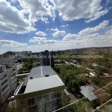 Продам квартиру, Клочковская ул. , 2 кім., 53 м², советский ремонт 
