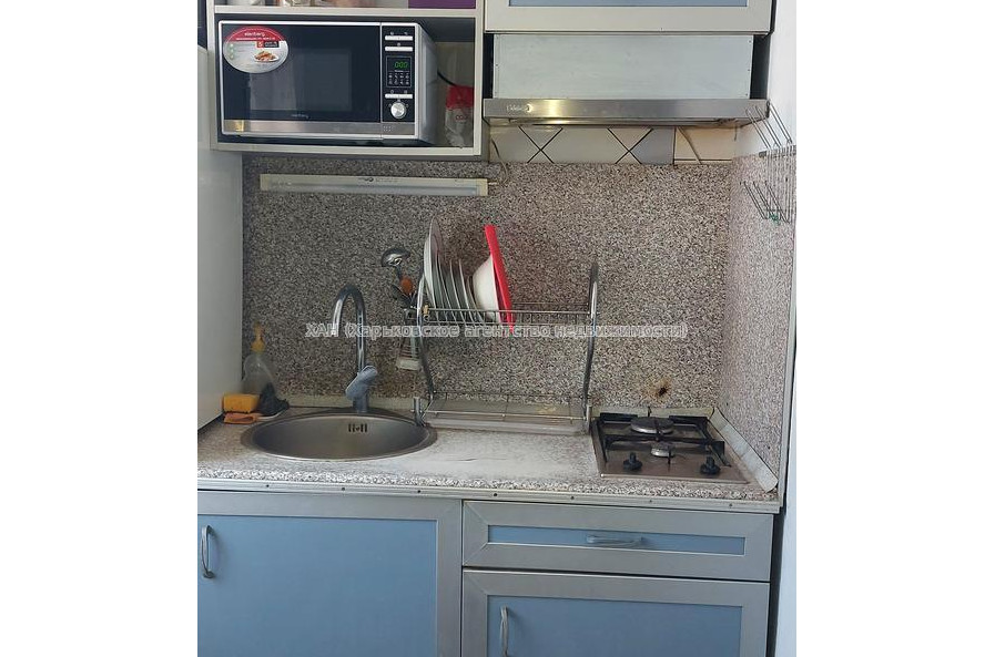 Продам квартиру, Шатиловская ул. , 1  ком., 32.80 м², косметический ремонт 
