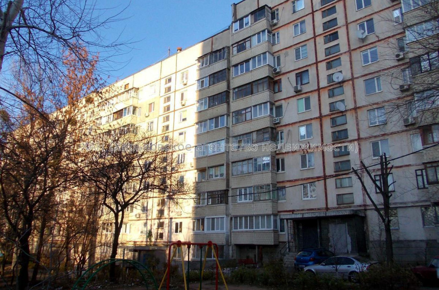 Продам квартиру, Шатиловская ул. , 1  ком., 32.80 м², косметический ремонт 