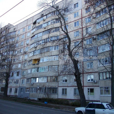 Продам квартиру, Шатиловская ул. , 1  ком., 32.80 м², косметический ремонт 