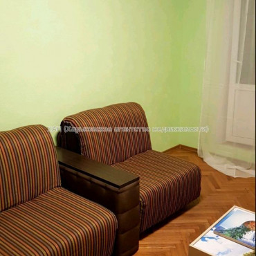 Продам квартиру, Шатиловская ул. , 1  ком., 32.80 м², косметический ремонт 