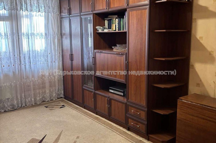 Продам квартиру, 3 кім., 65 м², советский ремонт 