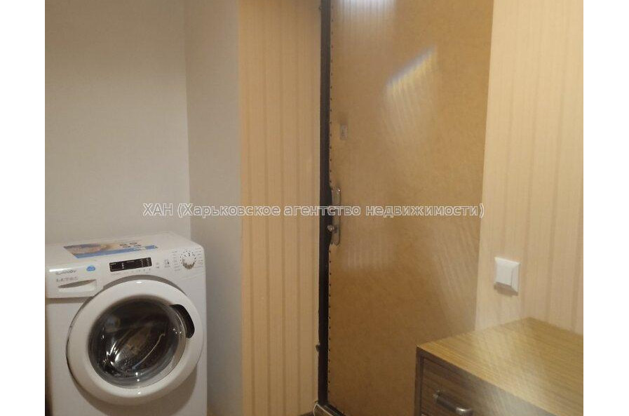 Продам квартиру, Библика ул. , 1 кім., 33 м², капитальный ремонт 
