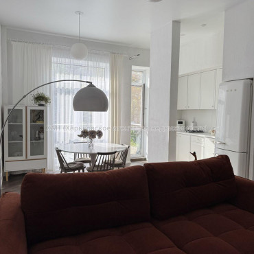 Продам квартиру, Юри Зойфера ул. , 2 кім., 75 м², евроремонт 